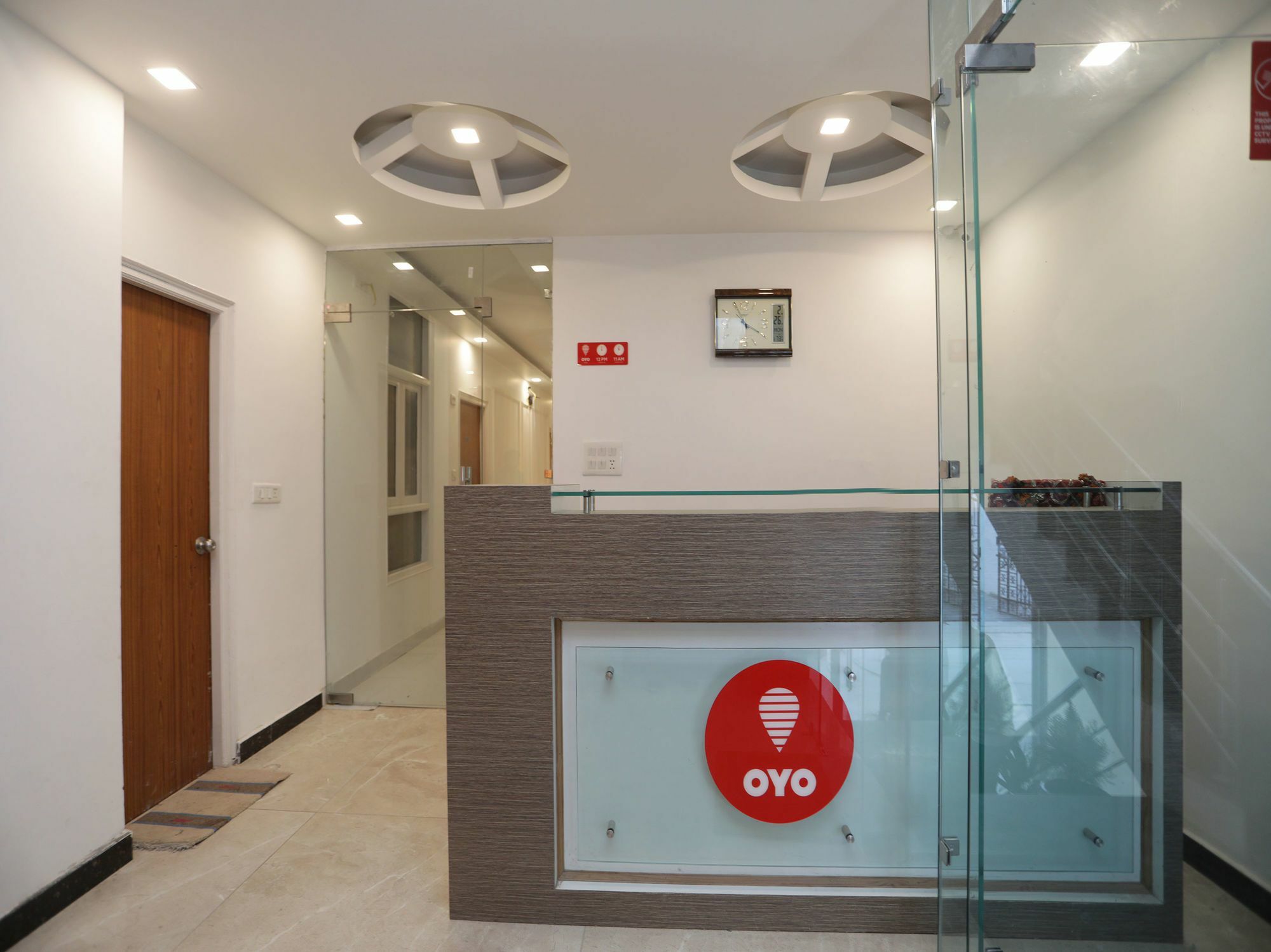 Oyo Hotel Qubic Stay Ню Делхи Екстериор снимка